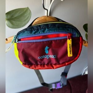 Cotopaxi del dia hip pack